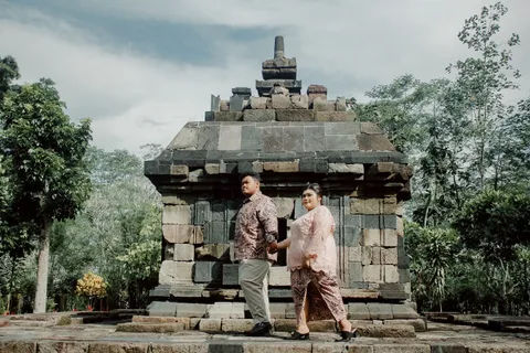 Foto sampul undangan Icha & Tommy