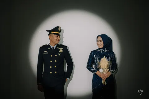 Foto sampul undangan Diefa & Kina