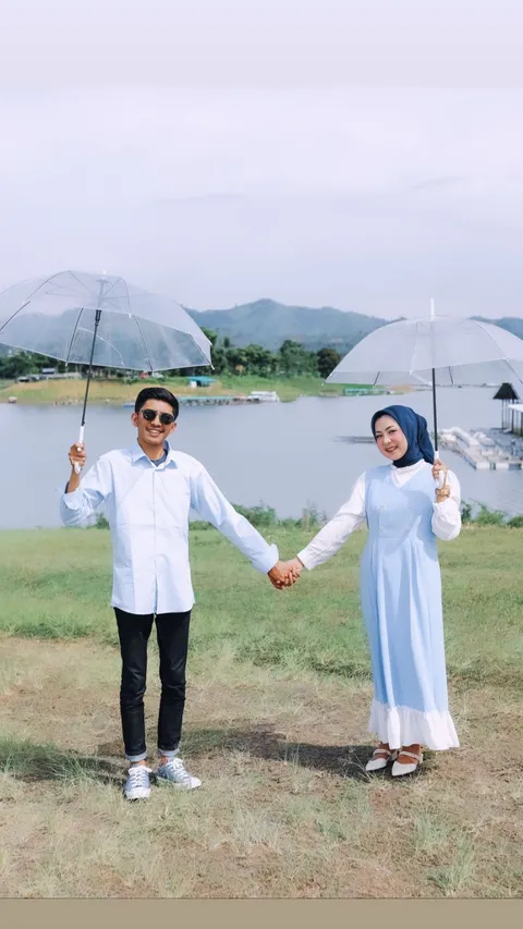 Foto sampul undangan Fajar & Mira