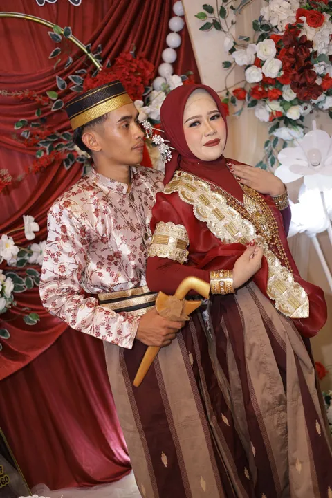 Foto sampul undangan Rukmini & Rifal