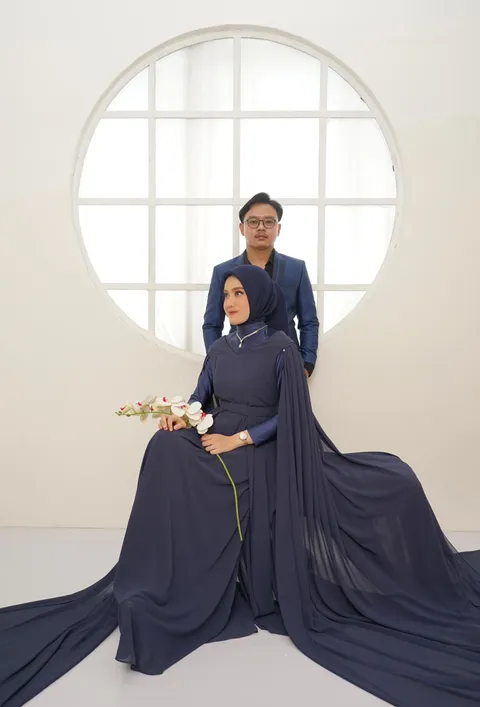 Foto sampul undangan Lazuardi & Amanda