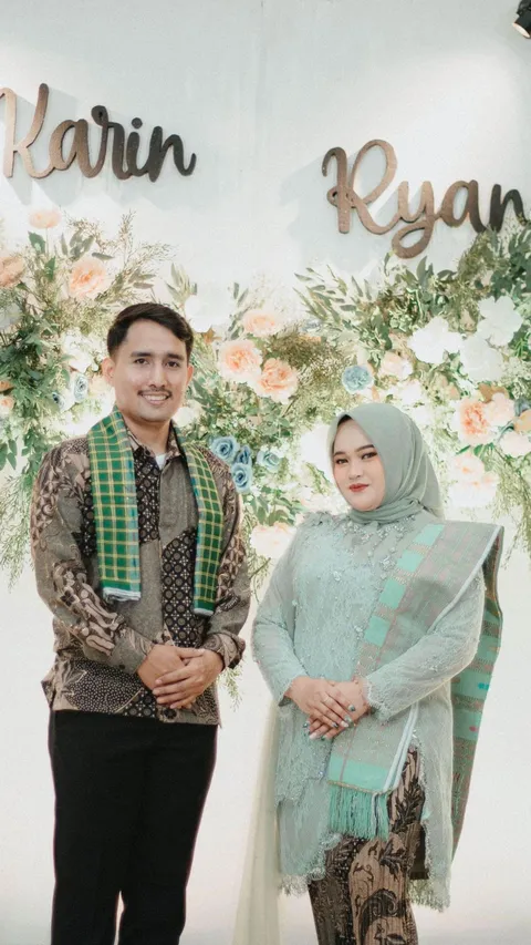 Foto sampul undangan Ryan & Karina
