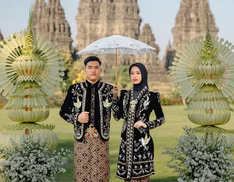 Foto sampul undangan Bella & Ramdani