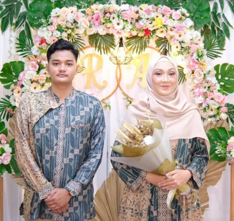 Foto sampul undangan Rizal & Ayunin