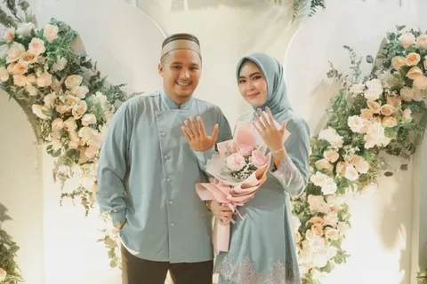 Foto sampul undangan Pebria Ramadani & Ikhwanul Muslimin