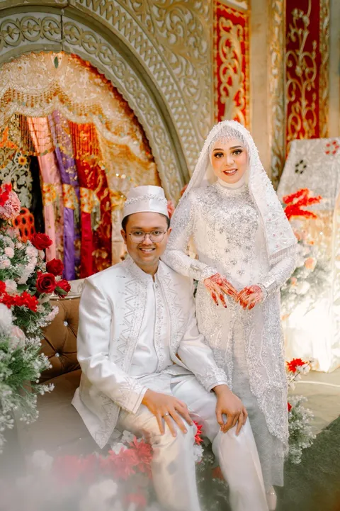 Foto sampul undangan Bunga & Rafli