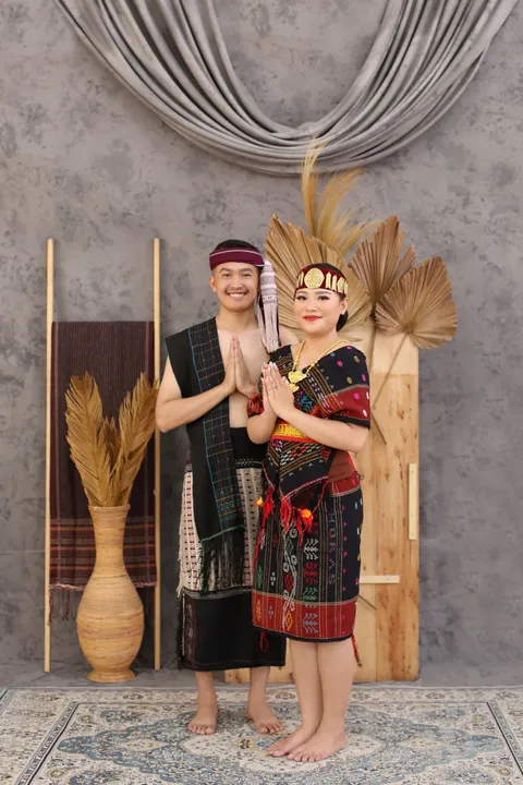 Foto sampul undangan Christine & Clinton