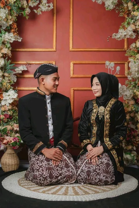 Foto sampul undangan Taufik & Nuriani