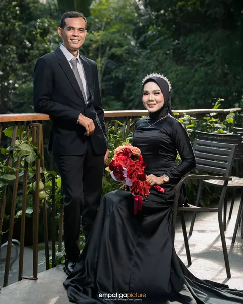 Foto sampul undangan Amel & Naufal