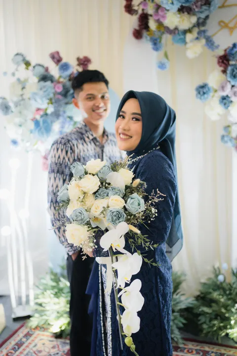Foto sampul undangan Adit & Ira
