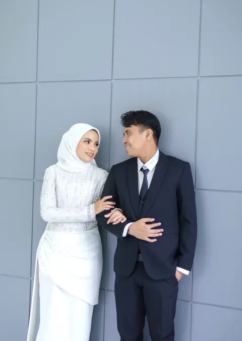 Foto sampul undangan Riki & Dian