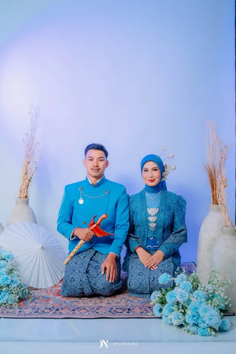 Foto sampul undangan Agil & Hurul