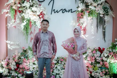 Foto sampul undangan Iwan & Sahera
