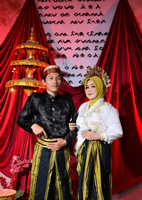 Foto sampul undangan Ika & Rayen