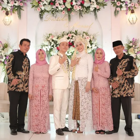 Foto sampul undangan Destika Fizriani & Marshel Wijaya