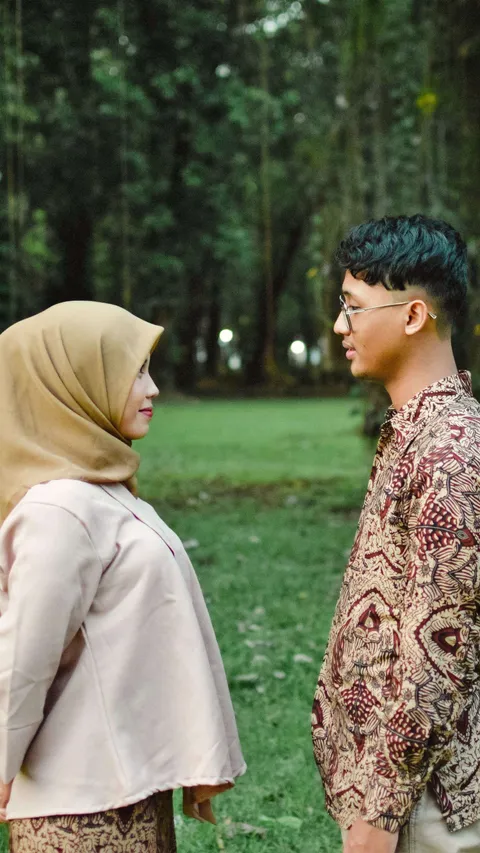 Foto sampul undangan Nurul & Bintang