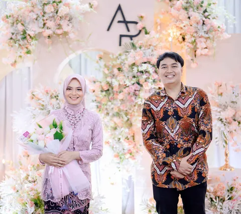 Foto sampul undangan Ricky & Arina