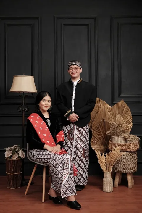 Foto sampul undangan Adi & Amel