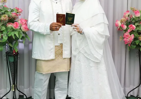 Foto sampul undangan R & N