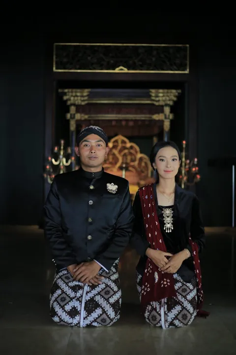 Foto sampul undangan Timur & Heriski