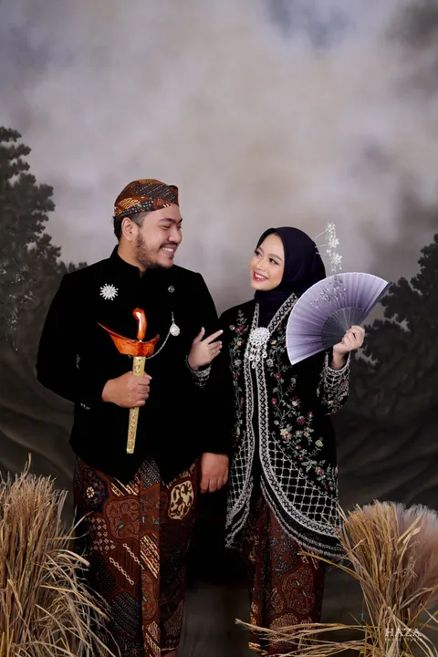 Foto sampul undangan Iqbal & Dwi