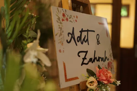 Foto sampul undangan Ade Zahrah & Aditia Kirana