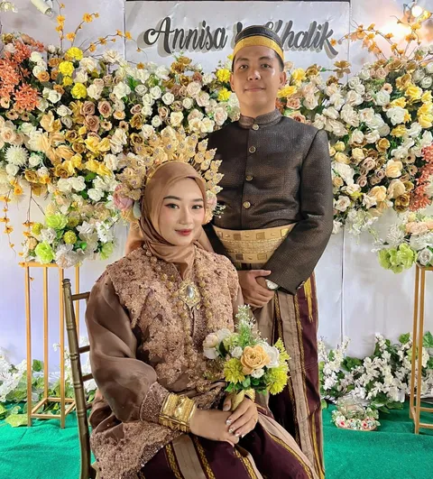 Foto sampul undangan Icha & Khalik