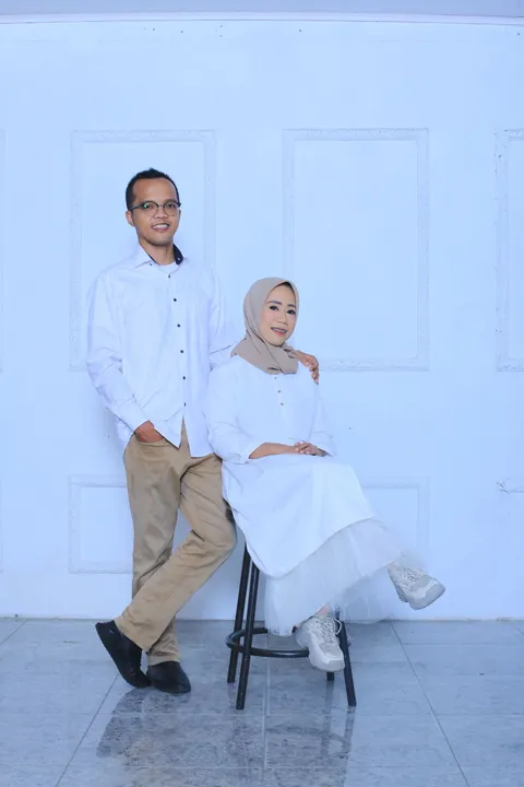 Foto sampul undangan Amal & Lena