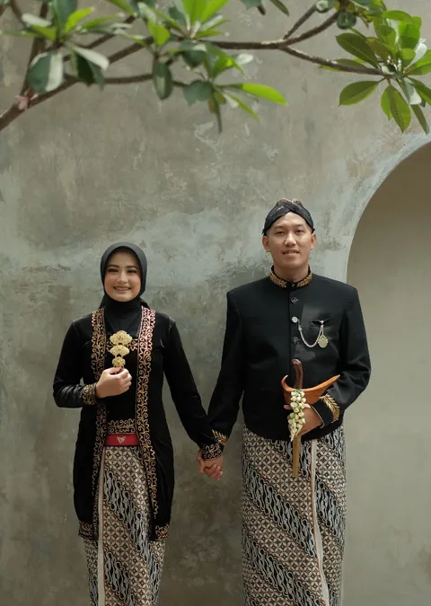 Foto sampul undangan Adji & Jeni